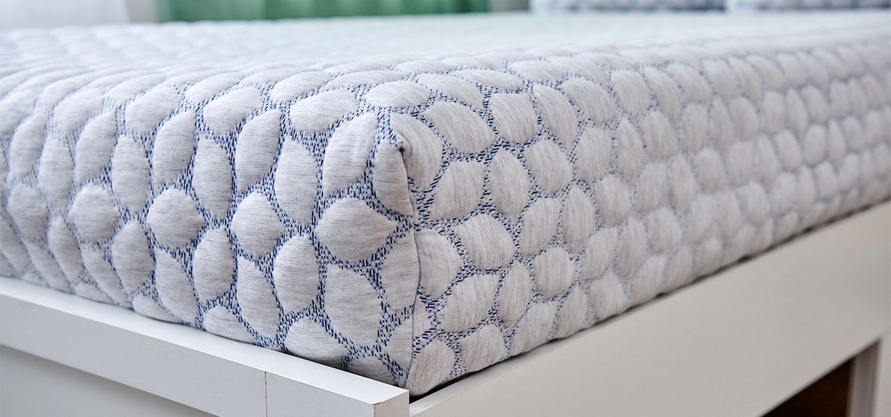 Loullaby Earth non-toxic waterproof kids mattress